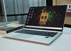 New HP EliteBook 840 G8 16GB Intel Core I7 SSD 512GB