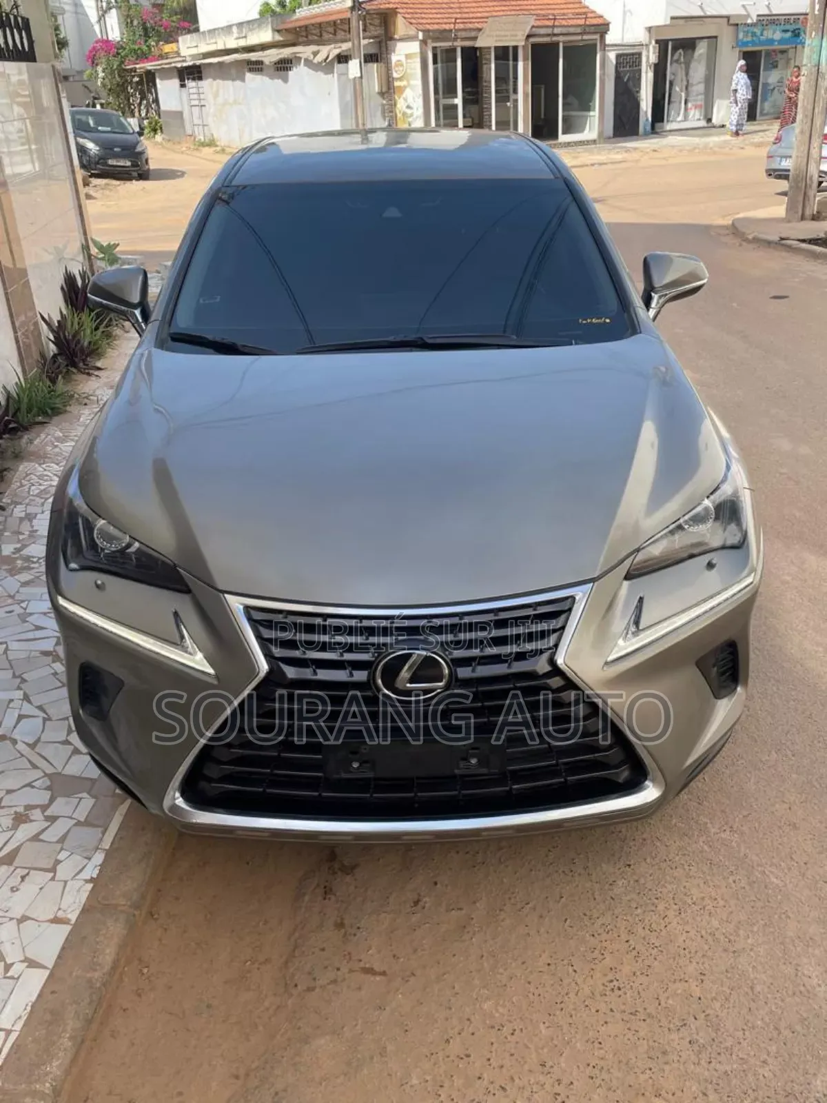 Lexus NX 200 AWD 2018 Gris
