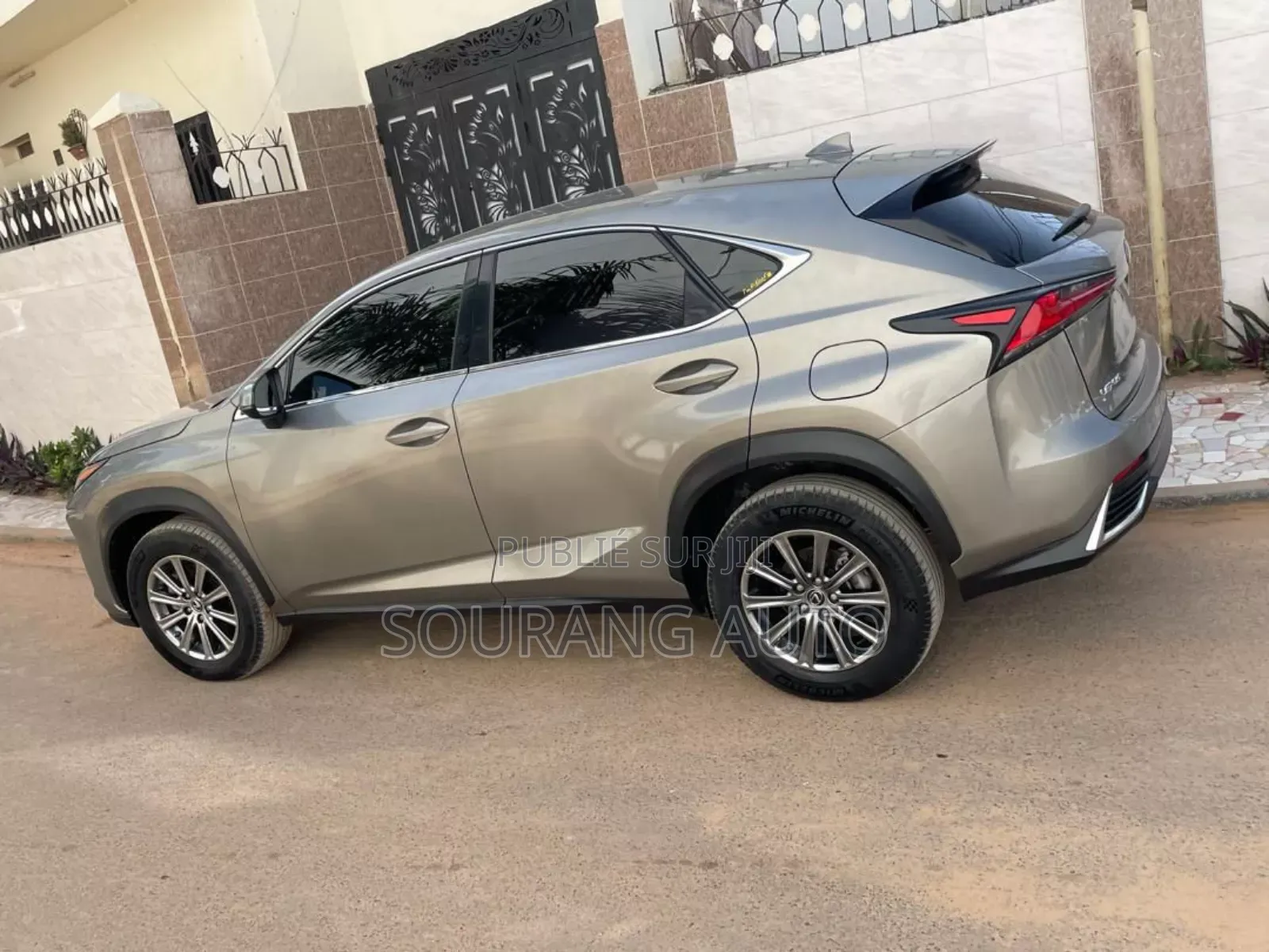 Lexus NX 200 AWD 2018 Gris
