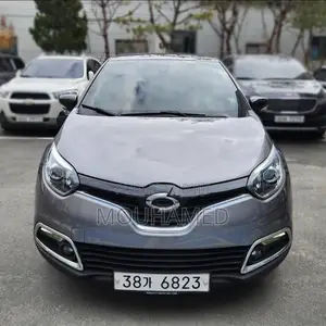 Photo - Renault Captur 1.5 Diesel FWD 2018 Gris