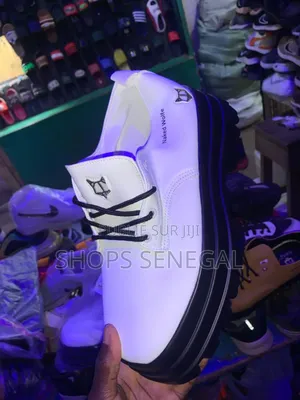 Naked Wolfe Bold Step