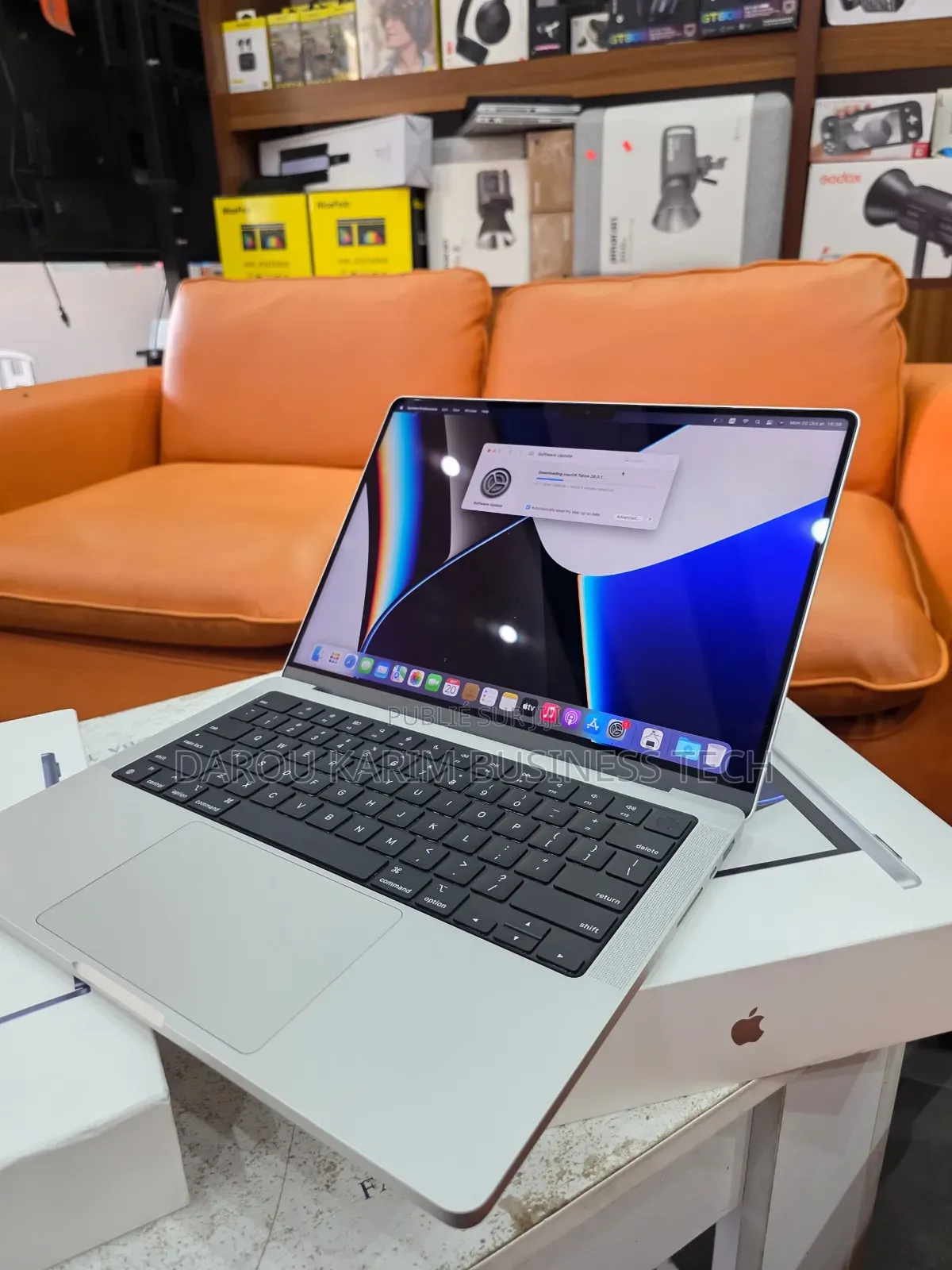 New Apple MacBook Pro 2021 M1 16GB Apple M1 Pro SSD 512GB