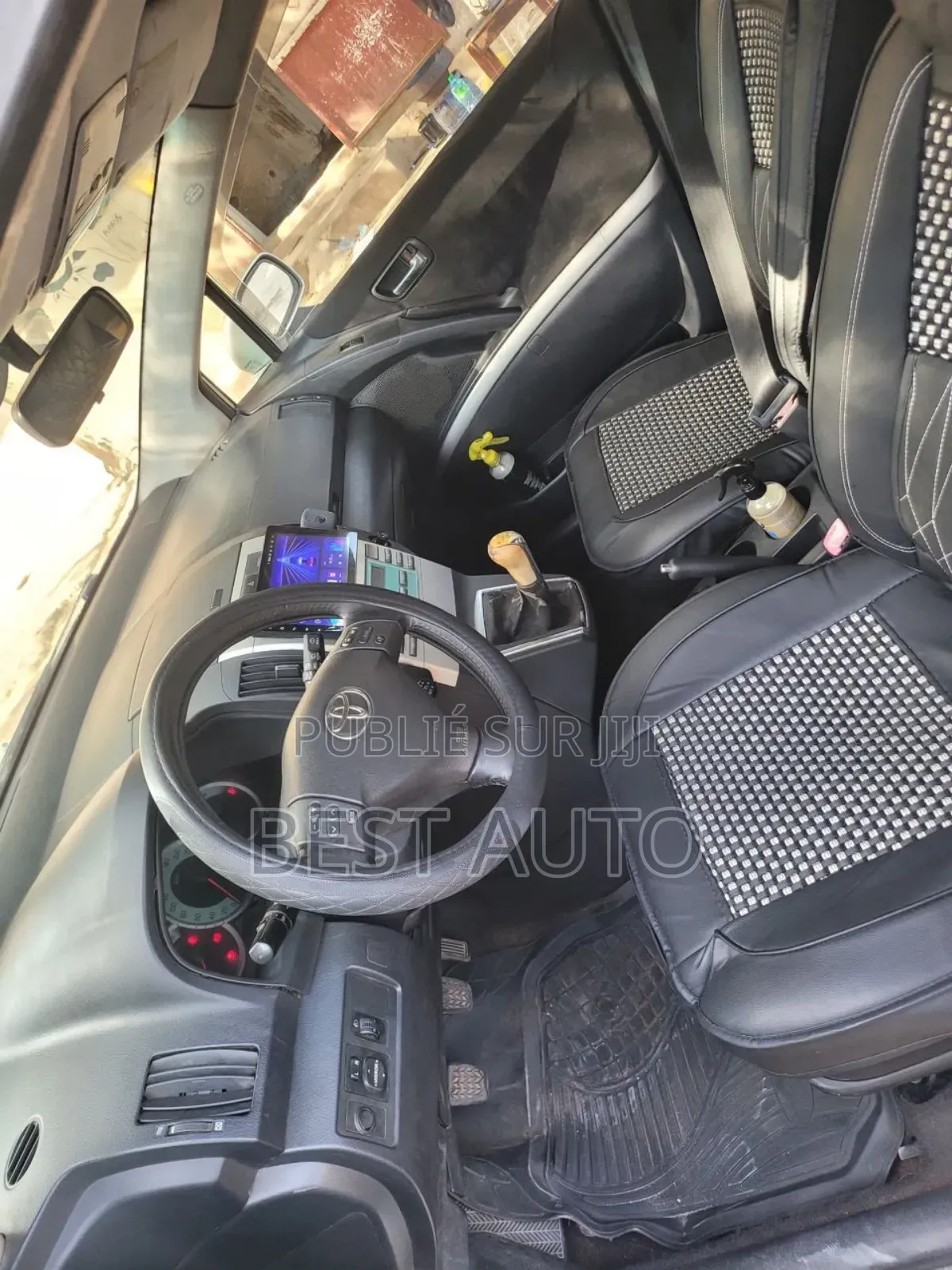 Toyota Verso 2010 Blue