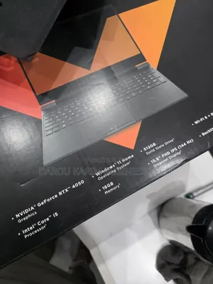 Photo - New Ordinateur Portable HP Victus 15 16GB Intel Core I5 SSD 512GB