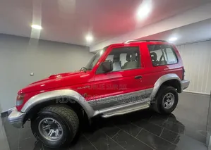Mitsubishi Pajero Junior 1997 Rouge