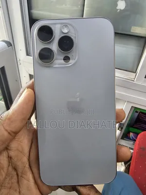 New Apple iPhone 16 Pro Max 256 GB Argenté