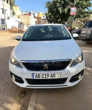 Photo - Peugeot 308 2017 Blanc