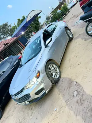 Chevrolet Malibu 2017 Gris