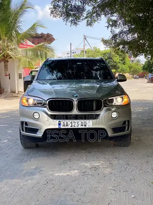 Photo - BMW X5 2016 Gris