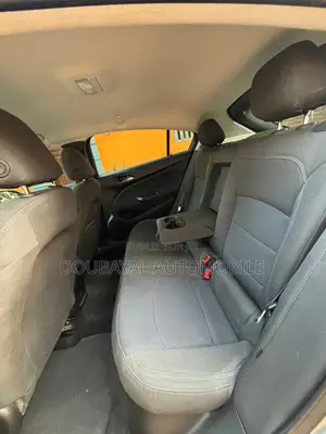 Chevrolet Cruze 2018 Gris