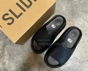 Shoes Yeezy