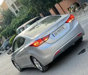 Hyundai Elantra SE Coupe FWD (1.8L 4cyl 6A) 2013 Gris