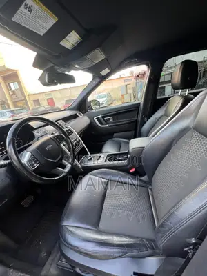 Photo - Land Rover Discovery 2018 Gris