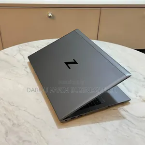 New HP ZBook Firefly 14 G7 16GB Intel Core I5 SSD 256GB