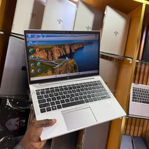 Photo - New HP EliteBook 830 G7 16GB Intel Core I5 SSD 512GB