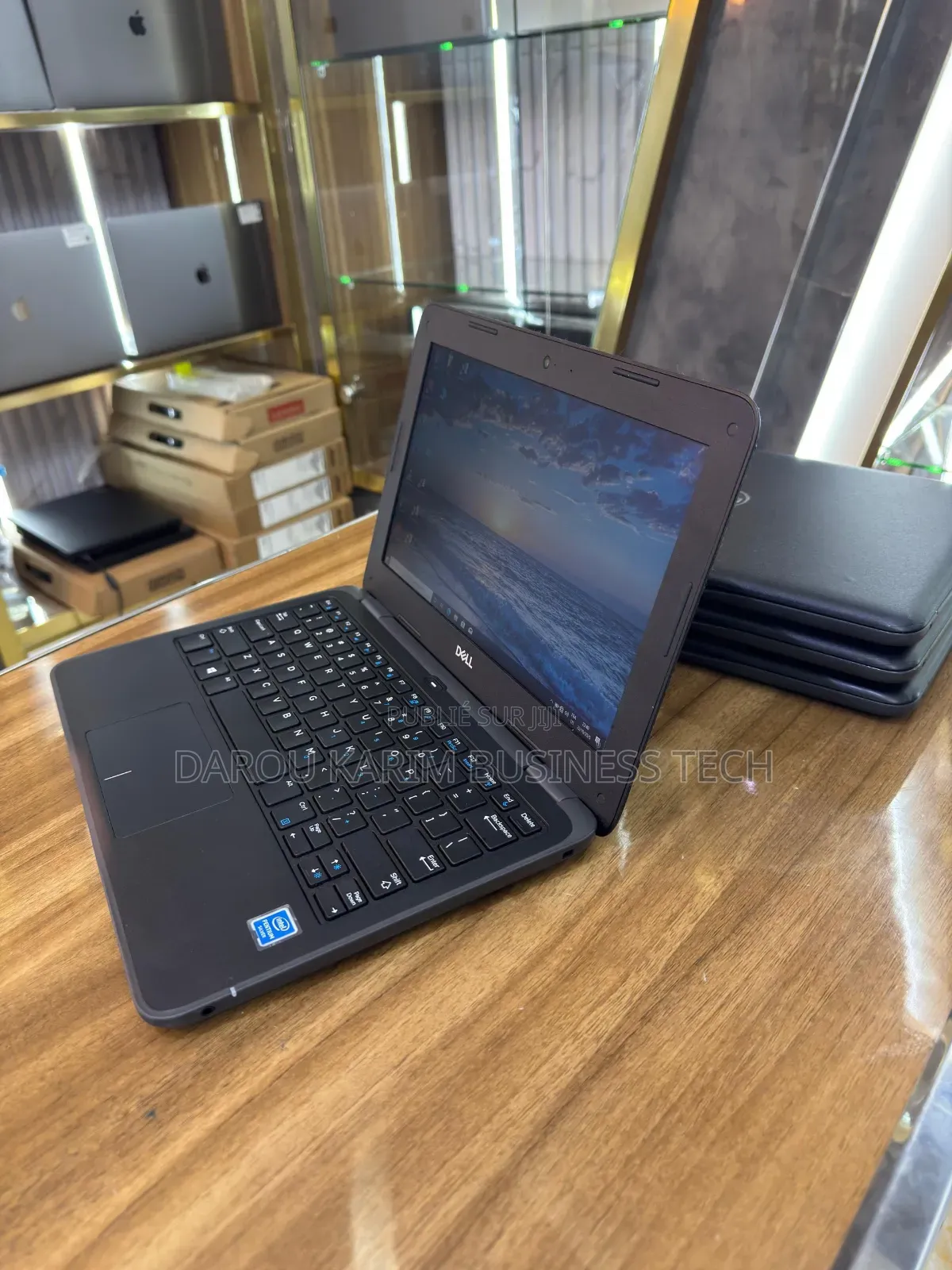 New Ordinateur Portable Dell Latitude 3180 4GB Intel Pentium SSD 128GB