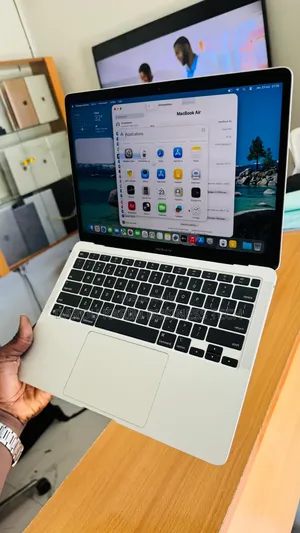 New Apple MacBook Air 2020 M1 8GB Apple M1 SSD 256GB