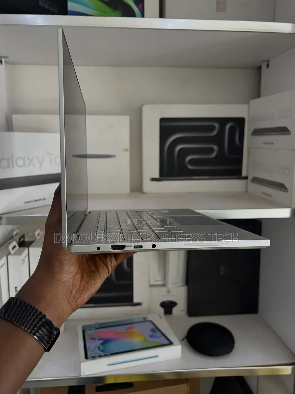 New Samsung Galaxy Book3 360 15 NP750QFG 8GB Intel Core I5 SSD 256GB