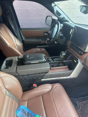 Toyota Tundra Limited CrewMax 6.5' Bed 2023 Blue