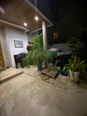 Photo - 6chbre Maison dans Mamelles, Yoff à Louer