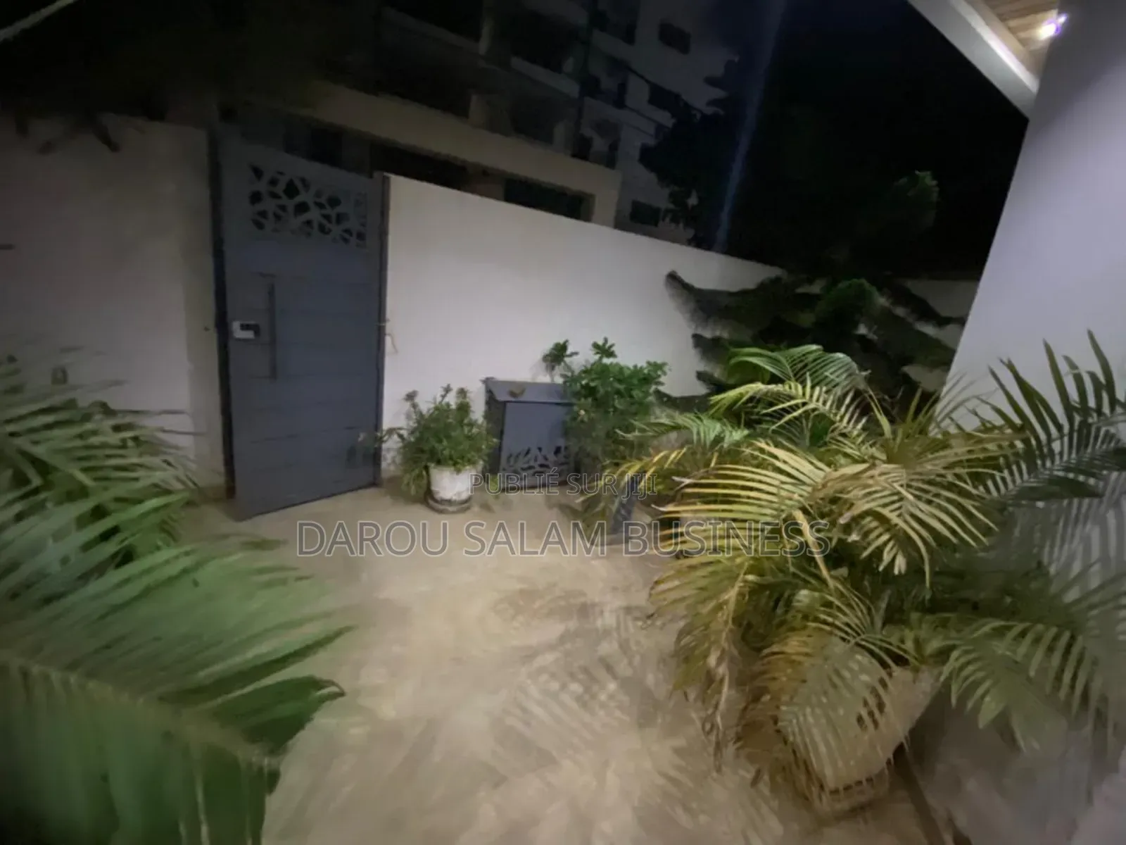 6chbre Maison dans Mamelles, Yoff à Louer