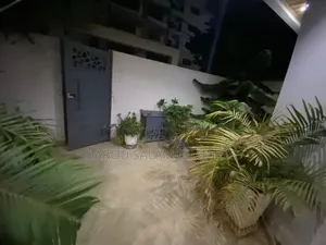 6chbre Maison dans Mamelles, Yoff à Louer