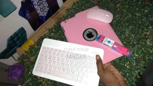 Photo - New Apple iPad 3 Wi-Fi + Cellular 64 GB Gris