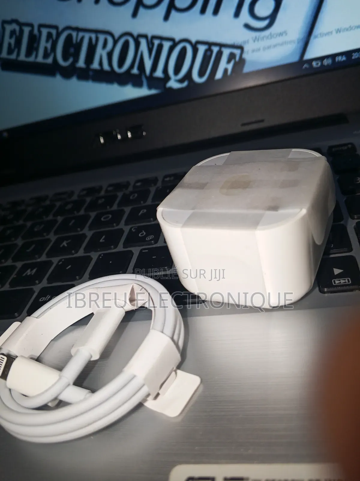Chargeur iPhone Original Version Américaine  25w –