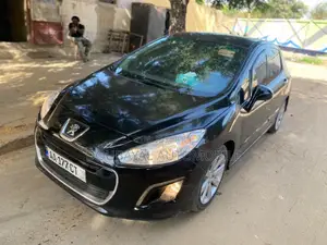 Photo - Peugeot 308 2013