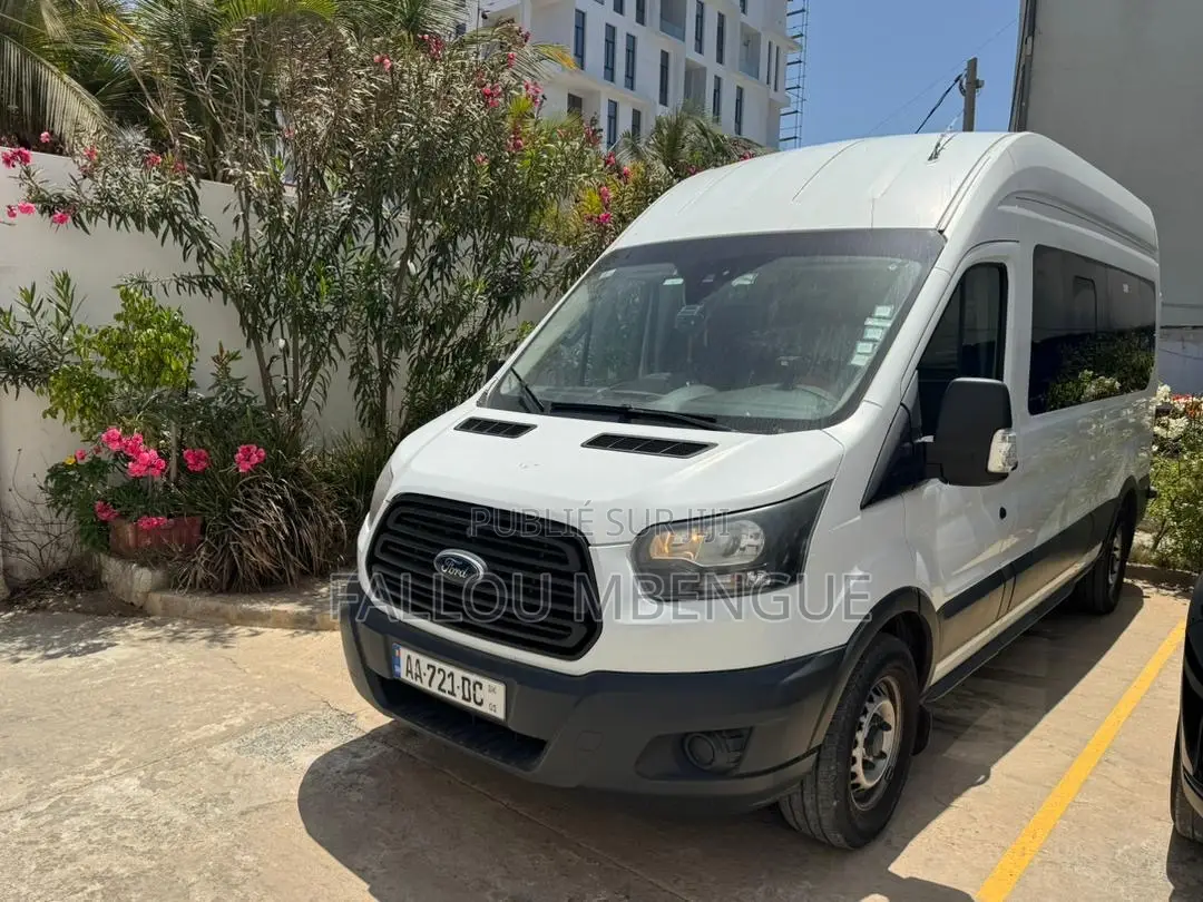 Ford Transit 2021 Blanc
