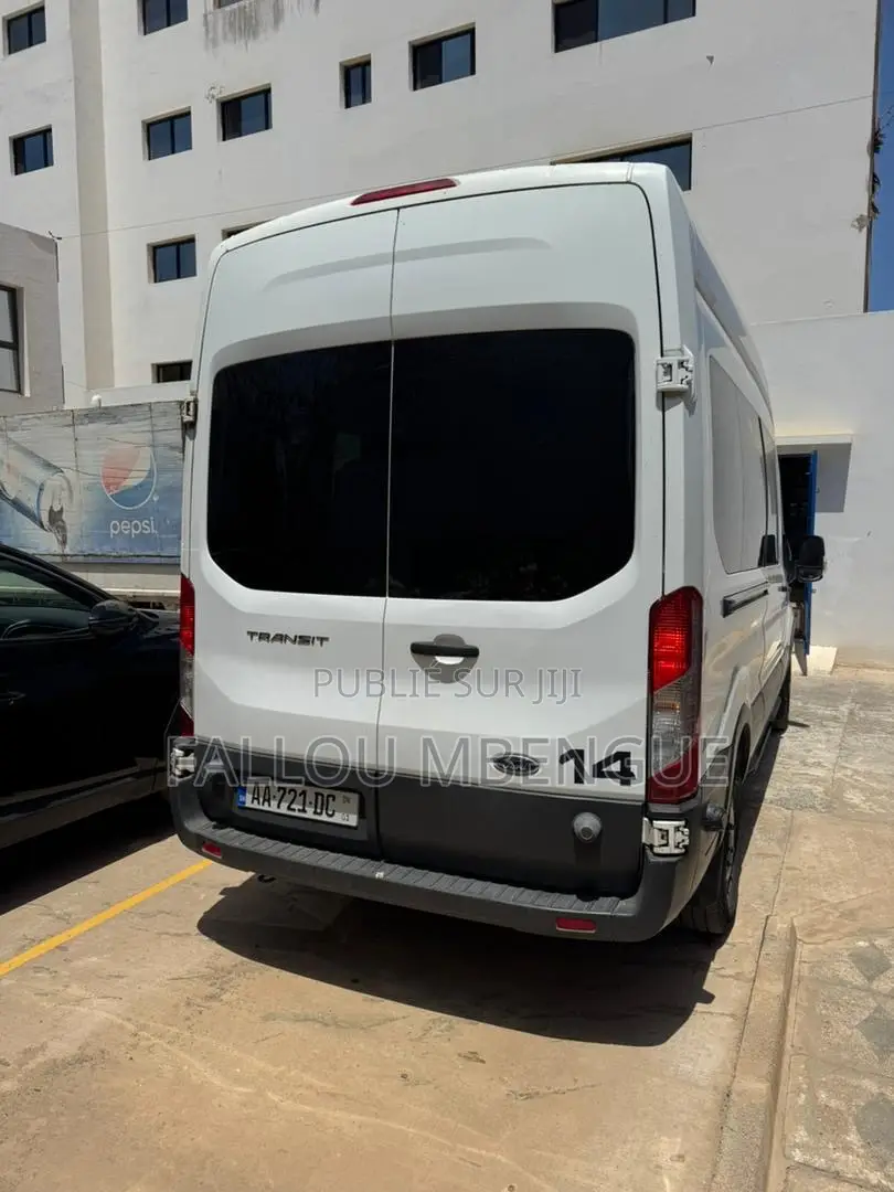 Ford Transit 2021 Blanc