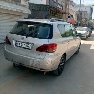 Toyota Avensis 2008 Gris