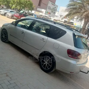 Toyota Avensis 2008 Gris