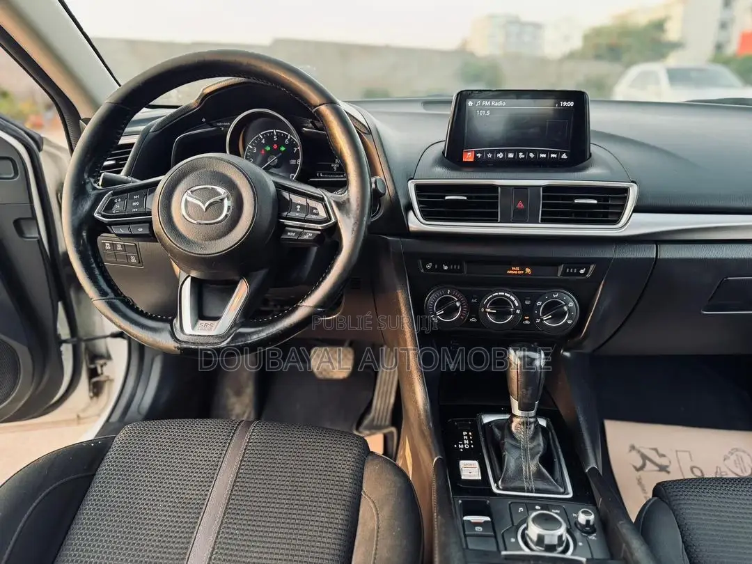Mazda 3 2018