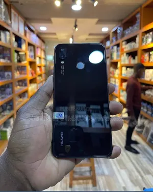 Photo - New Huawei Nova 3i 128 GB Black