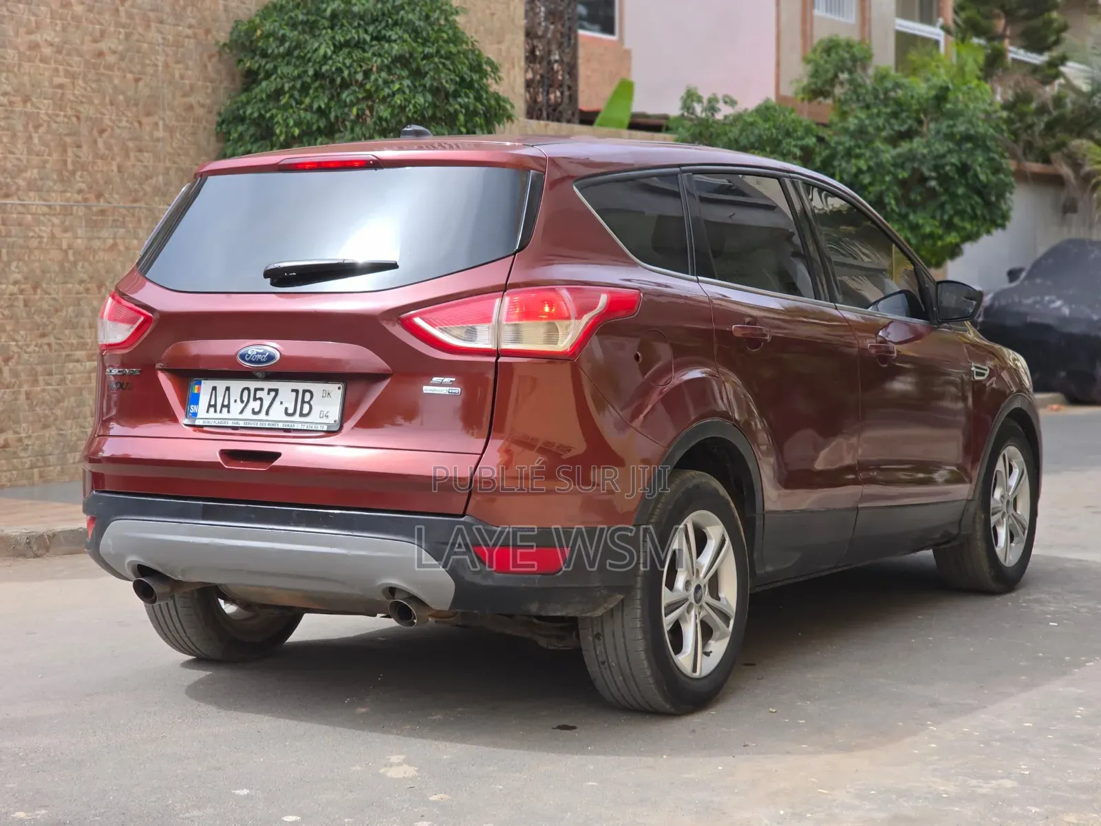 Ford Escape SE 4dr SUV AWD (1.6L 4cyl Turbo 6A) 2015 Rouge