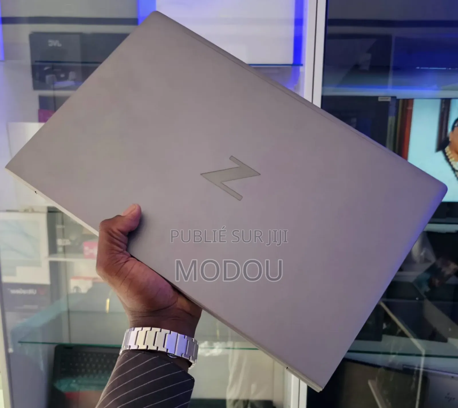 New Ordinateur Portable HP ZBook Power G9 I7 32GB Intel Core I7 SSD 1T