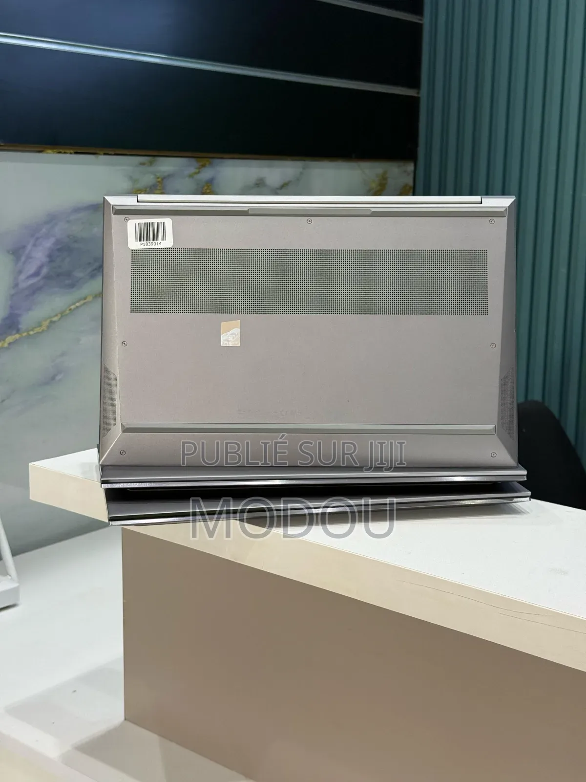 New Ordinateur Portable HP ZBook Power G9 I7 32GB Intel Core I7 SSD 1T