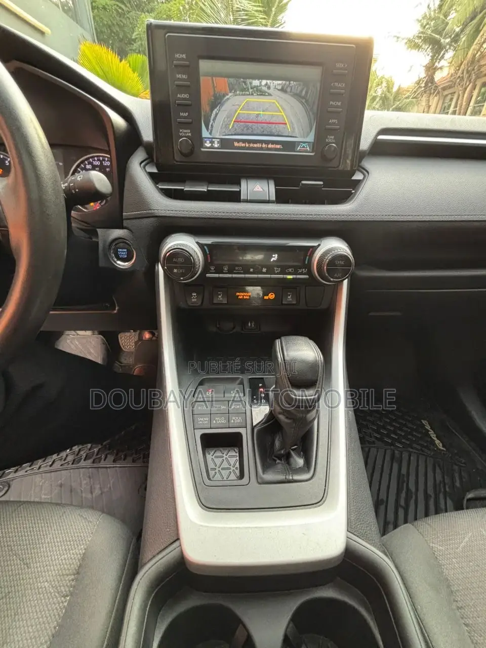 Toyota RAV4 LE AWD 2019