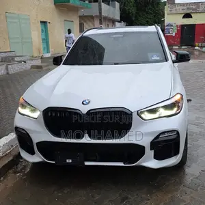 Photo - BMW X5 xDrive40i AWD 2019 Blanc