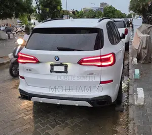 BMW X5 xDrive40i AWD 2019 Blanc