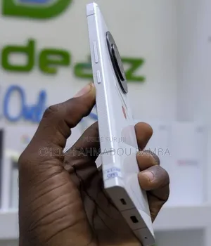 New Leica Leitz Phone 2 512 GB Blanc