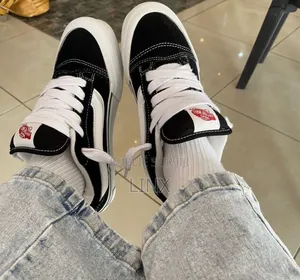 Photo - Vans De Nouveau Disponible Nombre Limité