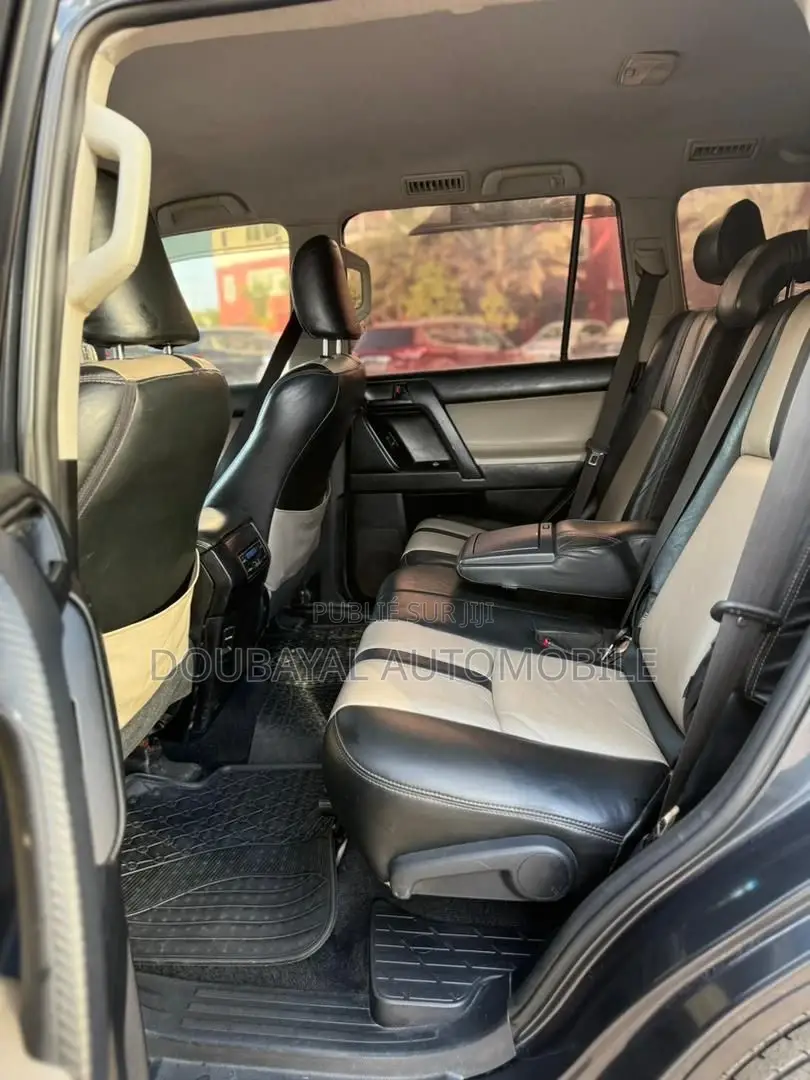 Toyota Land Cruiser Prado 2021