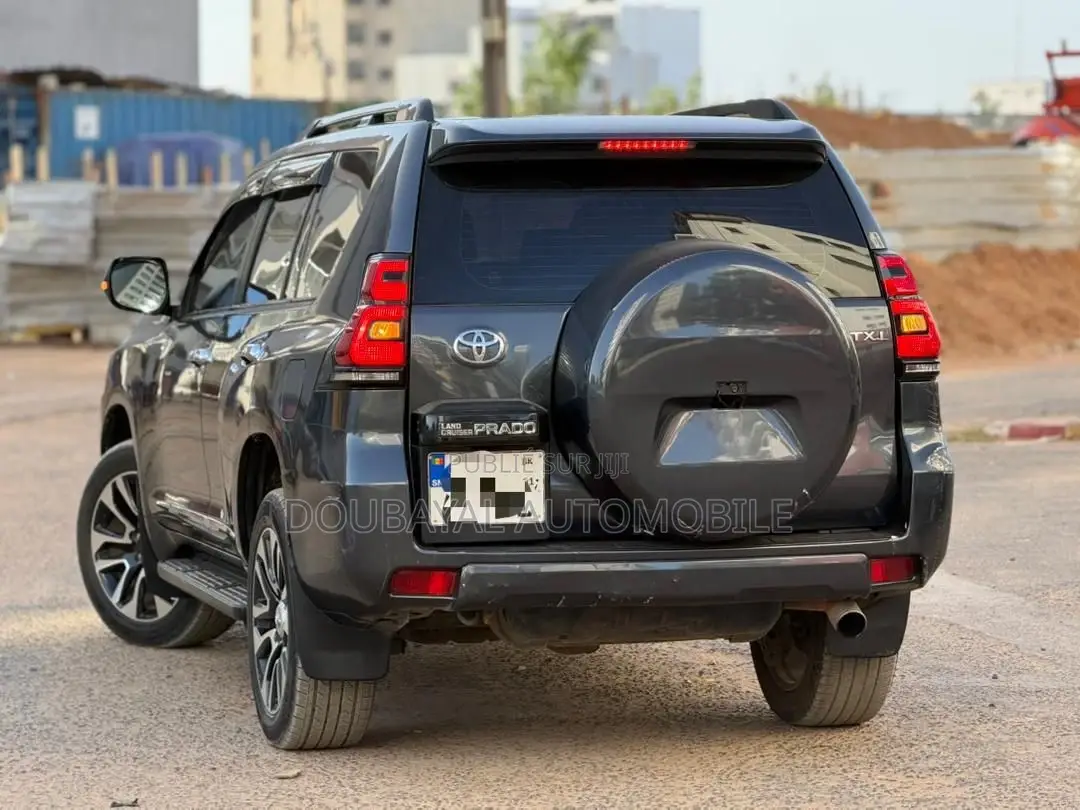 Toyota Land Cruiser Prado 2021