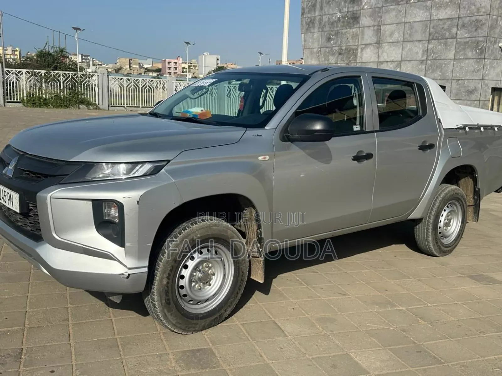 Mitsubishi L200 2023