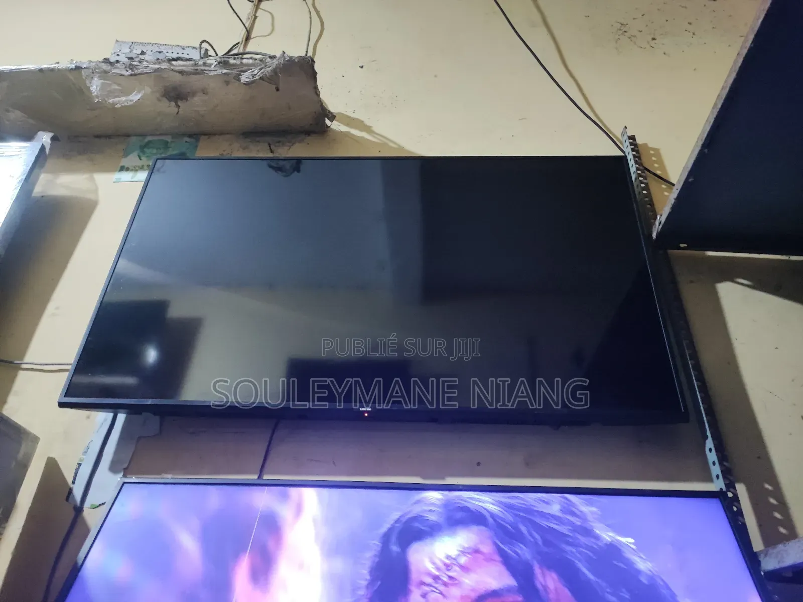 Vendeur De Télévision Venna