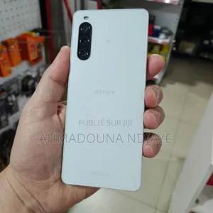 Photo - New Sony Xperia 10 V 128 GB Blanc