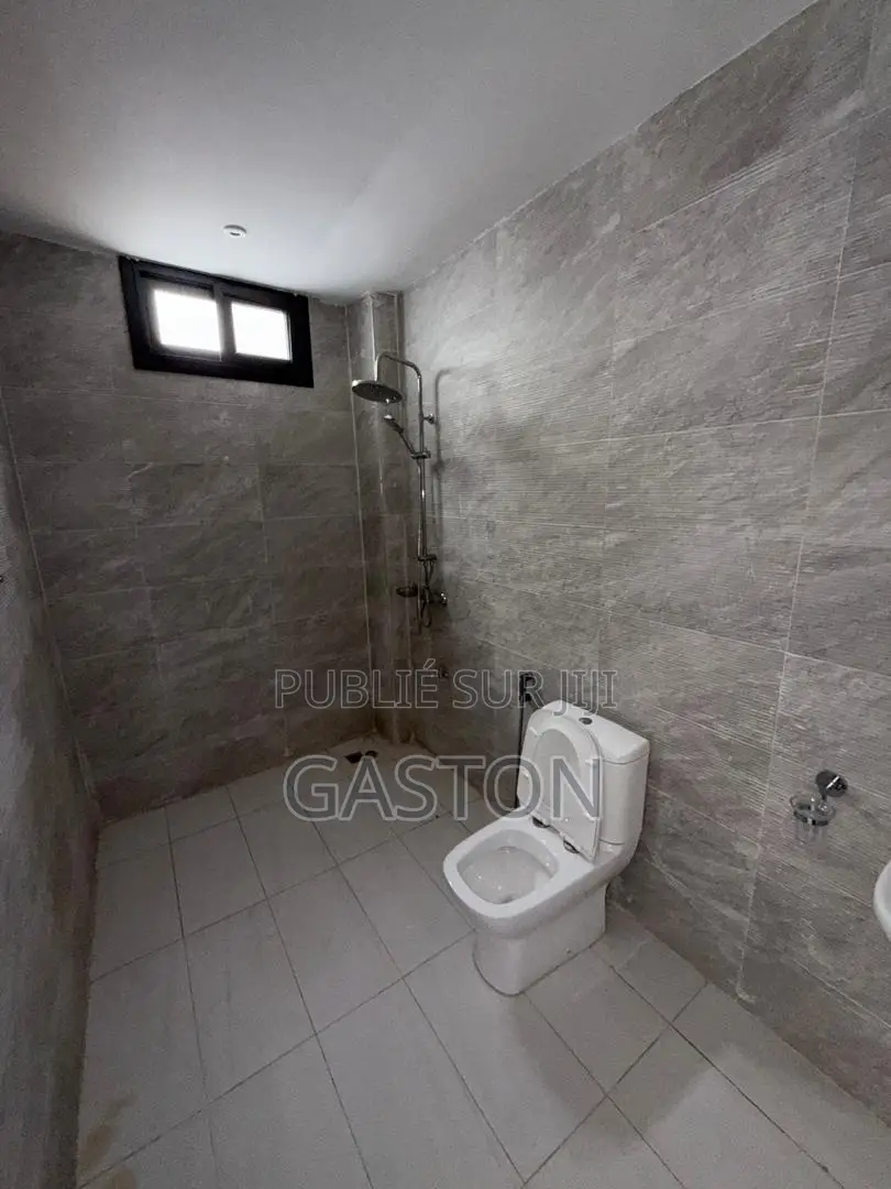 2chbre Appartement dans Katos Immo, Grand Yoff à Louer