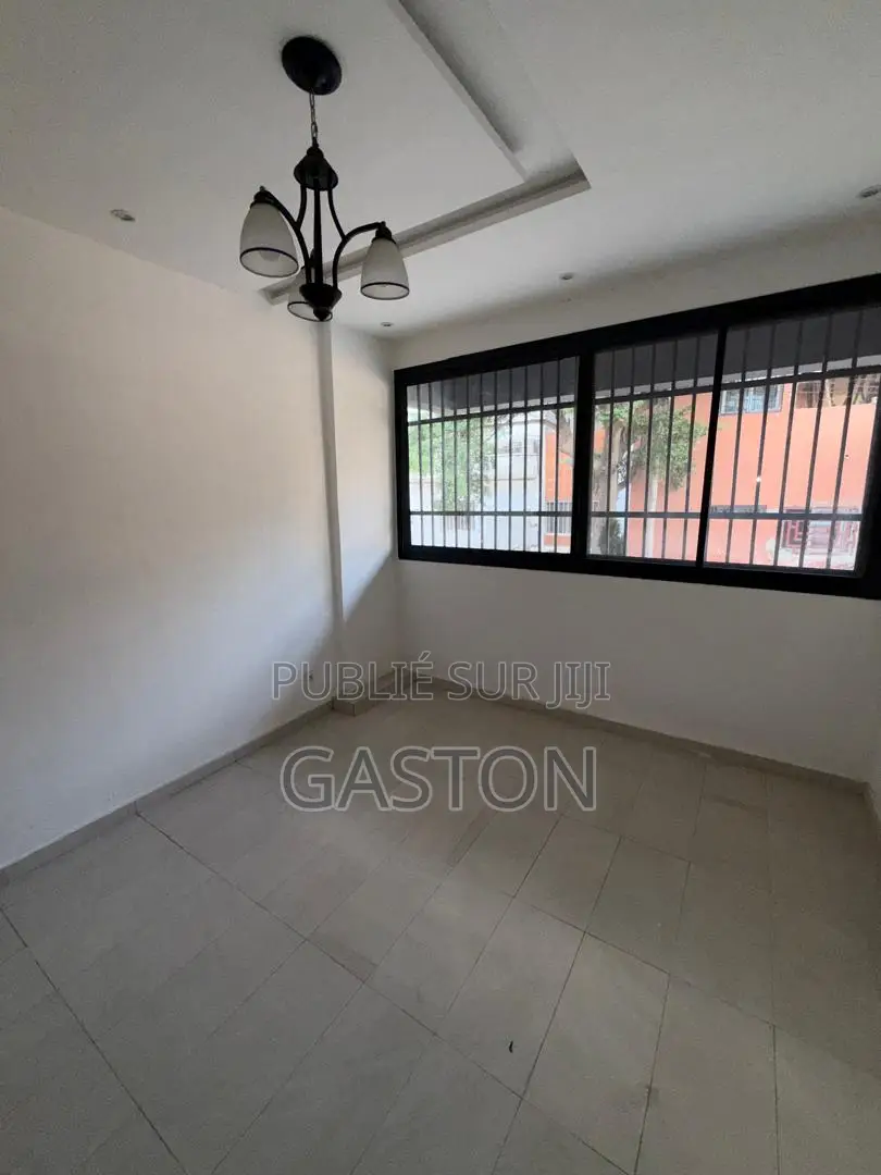 2chbre Appartement dans Katos Immo, Grand Yoff à Louer